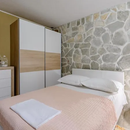 Villa Secluded Paradise Omiš Esterno foto