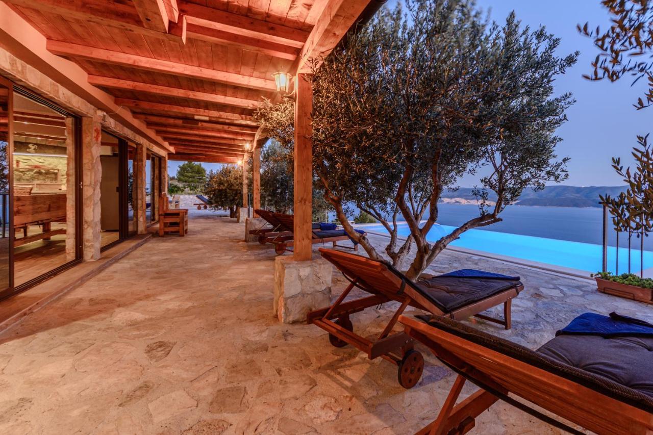 Secluded Paradise *