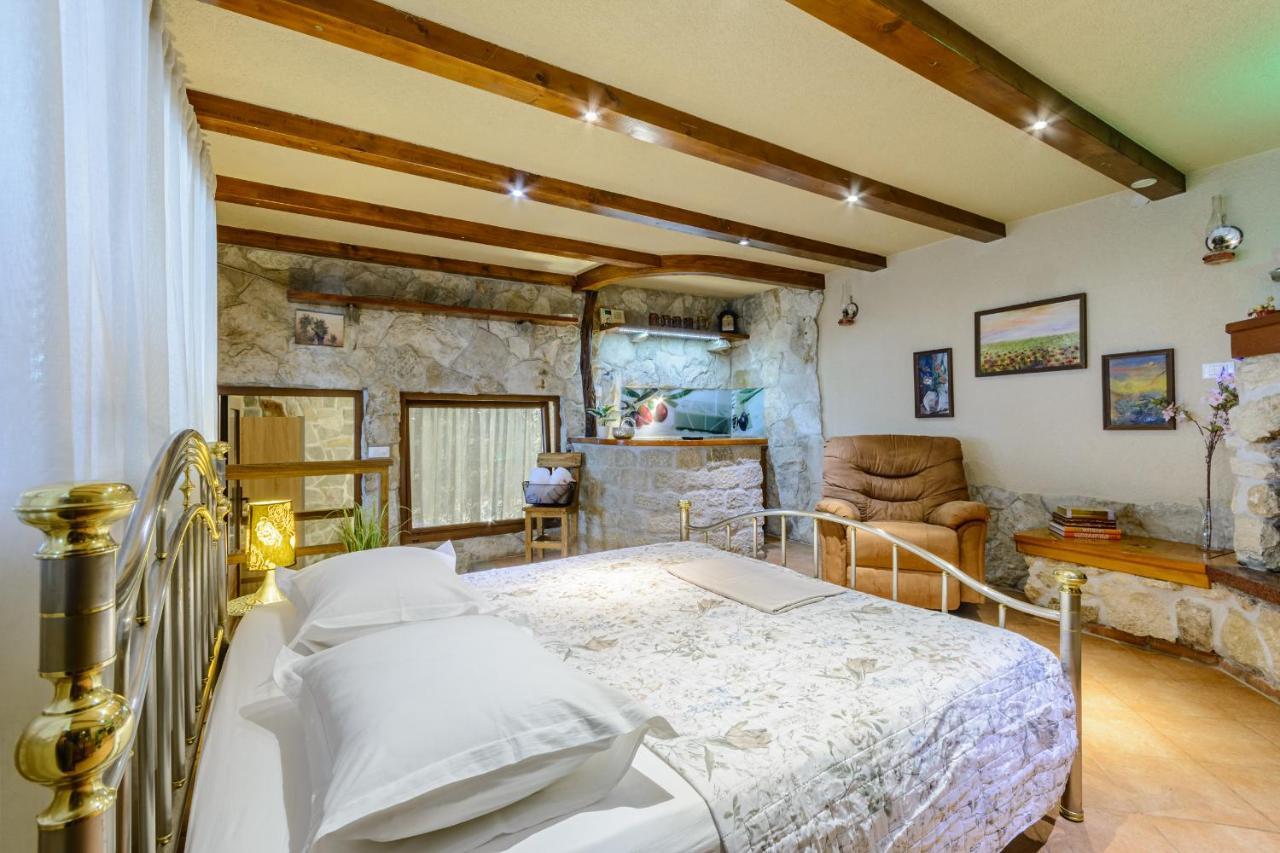 Villa Secluded Paradise