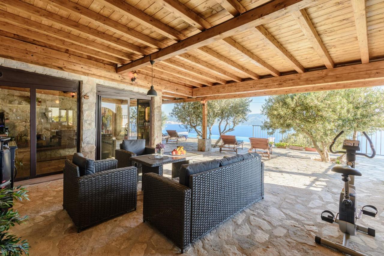 Villa Secluded Paradise *